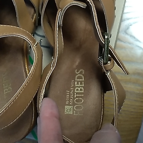 Sandals size 8.5 - Picture 6 of 10